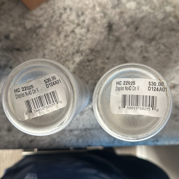 Olaplex Dry Shampoo - Picture 3 of 3